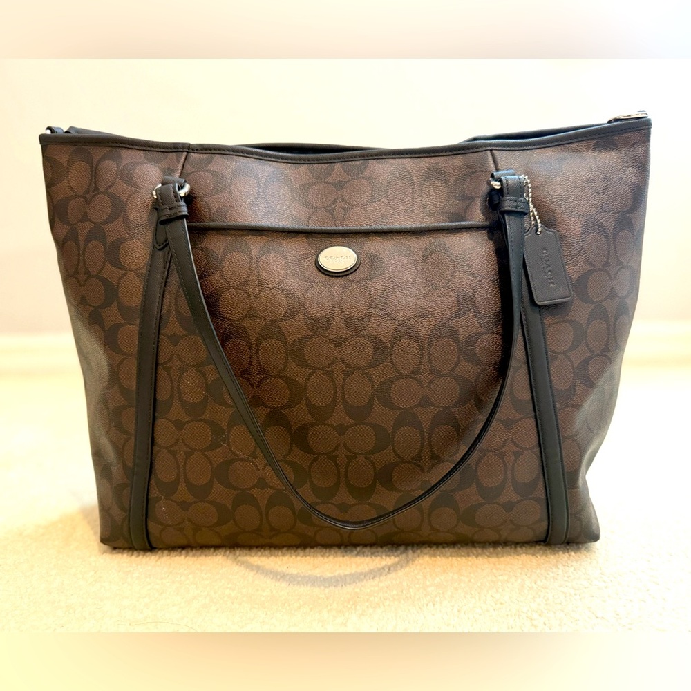 NWOT Coach Peyton Signature XL Pocket Tote (F77612) Brown with Black and Silver